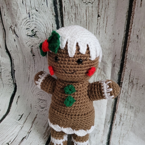 New Gingerbread Girl Christmas Amigurumi Decor - Picture 7 of 16